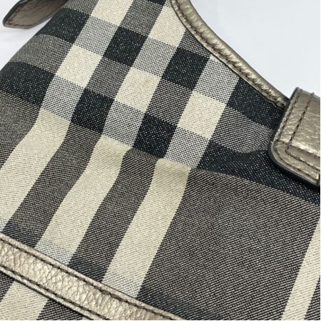  BURBERRY バーバリー バッグ ワンショルダー ライトグレー x シルバー