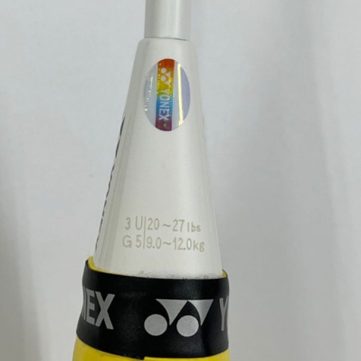 Voltric 7 ホワイト バドミントンラケット Yonex Voltric 7 (VT7) White Badminton Racket