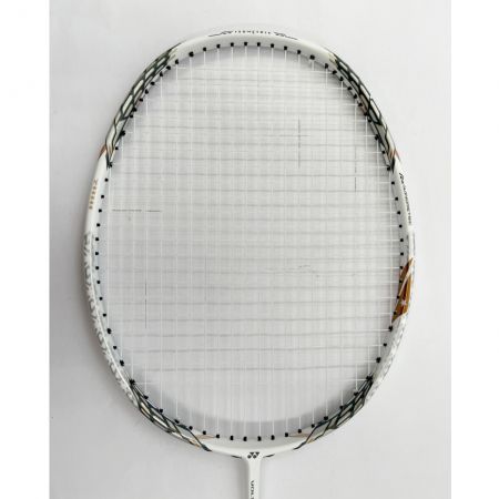  YONEX ヨネックス バドミントン ラケット VOLTRIC Z- FORCE2 4UG5 ホワイト