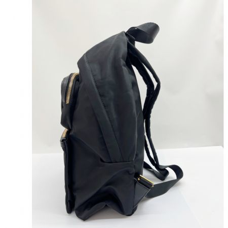  ANYA HINDMARCH マルチポケット バックパック ブラック