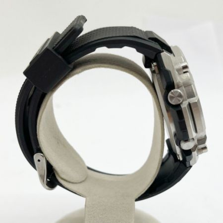  CASIO カシオ ジーショック G-SHOCK タフソーラー デジアナ GST-B600 シルバー x ブラック