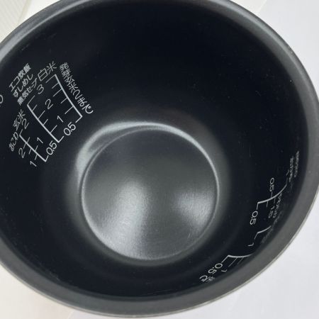  ZOJIRUSHI CORPORATION 象印 極め炊き 圧力IH炊飯器　3合炊き 2023年製 NP-RT05 ブラック