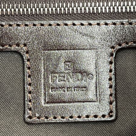  FENDI フェンディ マンマバゲット ショルダーバッグ 肩掛け ズッカ 234826727-008 ブラウン