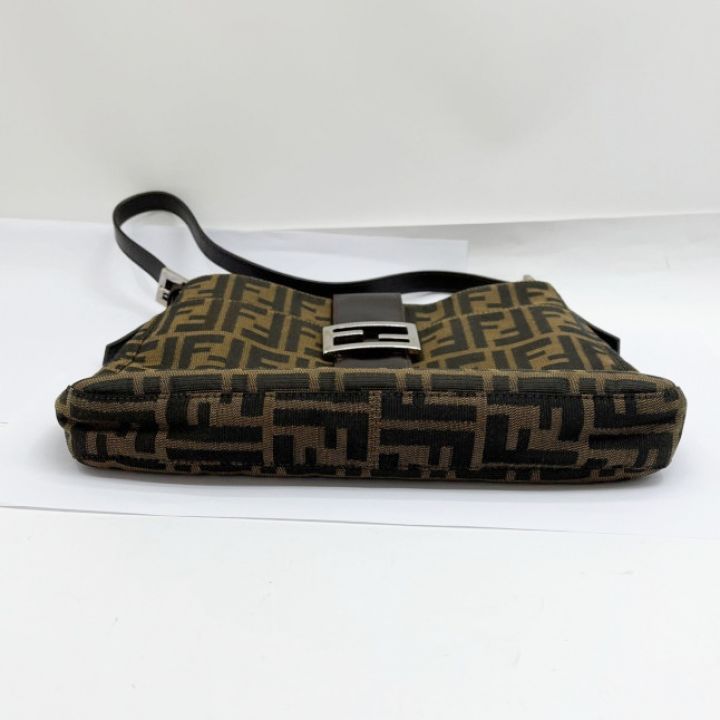 FENDI フェンディ マンマバゲット ショルダーバッグ 肩掛け ズッカ 2348 26727-008 ブラウン｜中古｜なんでもリサイクルビッグバン