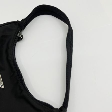  PRADA プラダ ワンハンドルポーチ ミニバッグ ナイロン 三角プレート MV515 ブラック