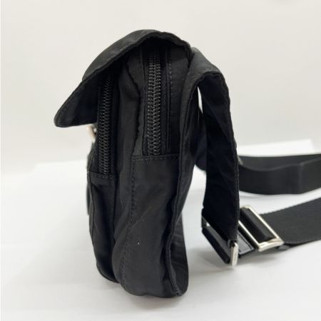 PRADA プラダ ショルダーバッグ ナイロン 三角プレート BT0521 ブラック