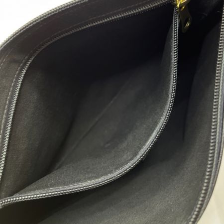  IL BISONTE イルビゾンテ  バッグ ショルダーバッグ レザー ブラック