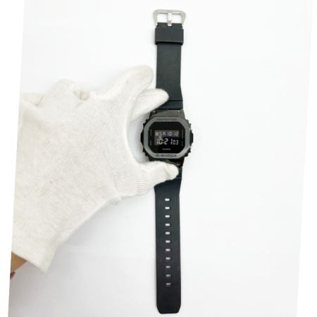  CASIO カシオ ジーショック G-SHOCK メタルカバー GM-5600B ブラック