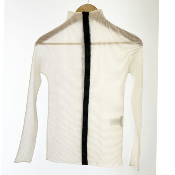 ISSEYMIYAKE イッセイミヤケ シフォンプリーツハイネックカットソー