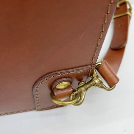  HERZ リュック レザー 長方形 ブラウン