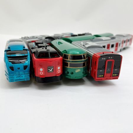  TOMY プラレール トレインケース 813系近郊電車 ゆふいんの森 485系かもめ 883系ソニック
