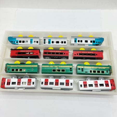  TOMY プラレール トレインケース 813系近郊電車 ゆふいんの森 485系かもめ 883系ソニック