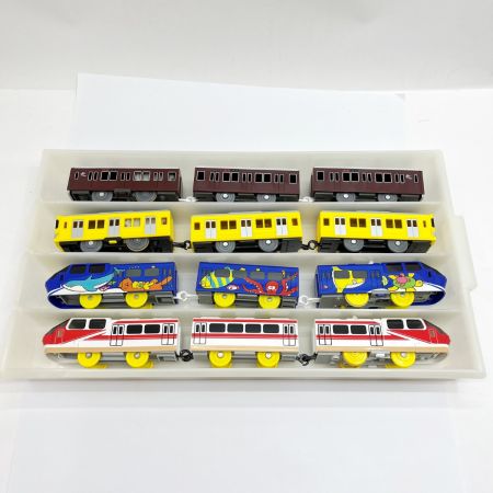  TOMY プラレール トレインケース 阪急電鉄8000系 西武鉄道2000系 他