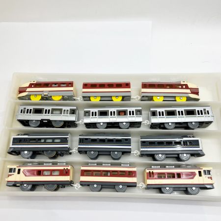  TOMY プラレール トレインケース 485系白鳥 223系新快速 583系きたぐに 181系いそかぜ