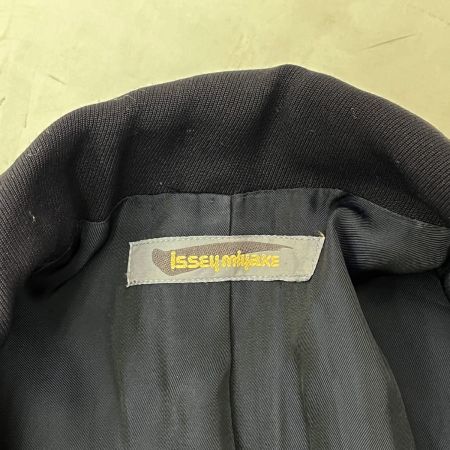  ISSEY MIYAKE イッセイミヤケ 変形ジャケット 3つボタン Mサイズ JG33079 ネイビー