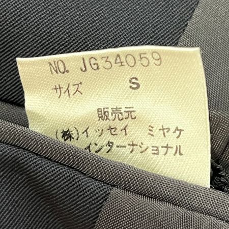  ISSEY MIYAKE イッセイミヤケ ジャケット　3つボタン　Sサイズ JG34059 ブラック