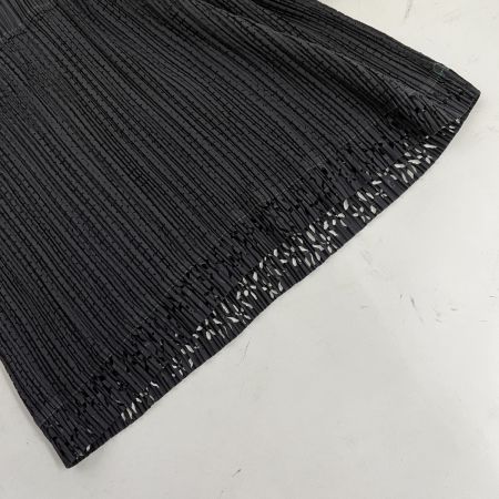  ISSEY MIYAKE イッセイミヤケ 半袖カットソー プリーツ グリーンステッチ Mサイズ IM21-F JO31 ブラック