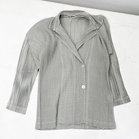  ISSEY MIYAKE イッセイミヤケ 変形ジャケット  プリーツ Mサイズ JG14500 ライトグレー