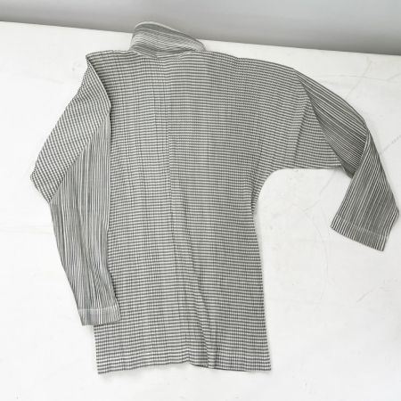  ISSEY MIYAKE イッセイミヤケ 変形ジャケット  プリーツ Mサイズ JG14500 ライトグレー