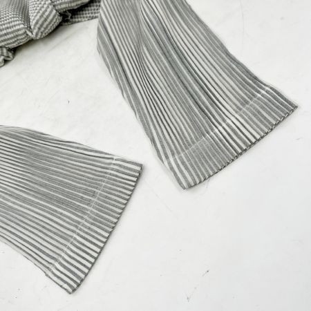  ISSEY MIYAKE イッセイミヤケ 変形ジャケット  プリーツ Mサイズ JG14500 ライトグレー