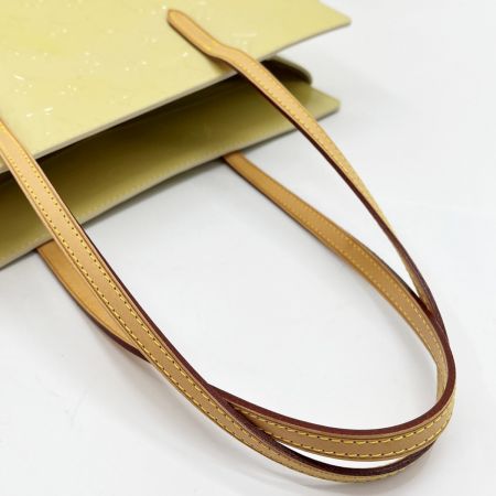  LOUIS VUITTON ルイヴィトン ヴェルニ カタリーナEW バッグ トートバッグ ヨゴレ有 M90010 ベージュ