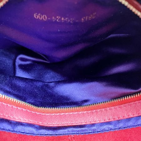  FENDI フェンディ マンマバケット スエード バッグ 肩掛け ハンド 2813-26424-009 レッド