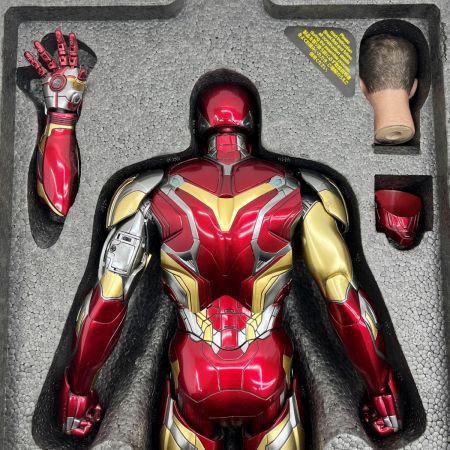  ホットトイズ フィギュア アベンジャーズ IRON MAN アイアンマン 1/6スケール キズ有