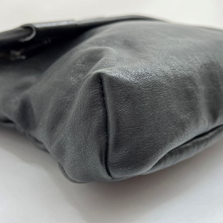  TUMI トゥミ ショルダーバッグ レザー ブラック