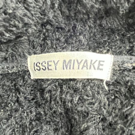  ISSEY MIYAKE イッセイミヤケ ハイネックニット Mサイズ レディース 黒 ブラック