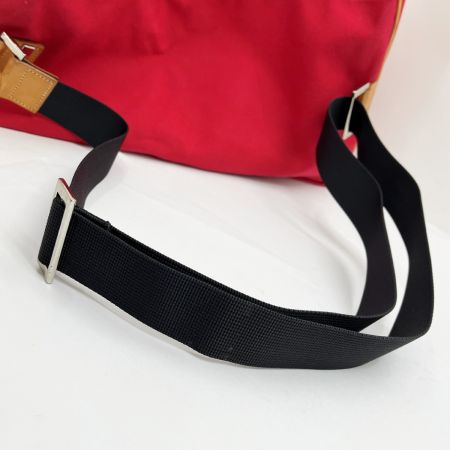  BURBERRY BLUE LABEL バーバリーブルーレーベル ワンショルダー ボディーバッグ ノバチェック キャンバス  レッド