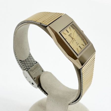  RADO ラドー 腕時計 ダイヤスター レディース スクエア クオーツ 稼働品 110.9503.3 ゴールド