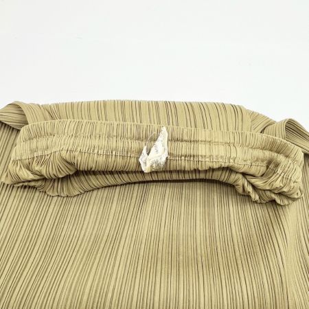  ISSEY MIYAKE イッセイミヤケ プリーツスカート プリーツプリーズ サイズ３ ミセス  カーキ