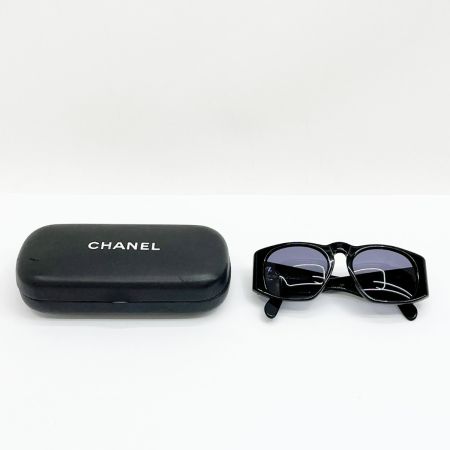  CHANEL シャネル マトラッセ サングラス ケース付 ブラック