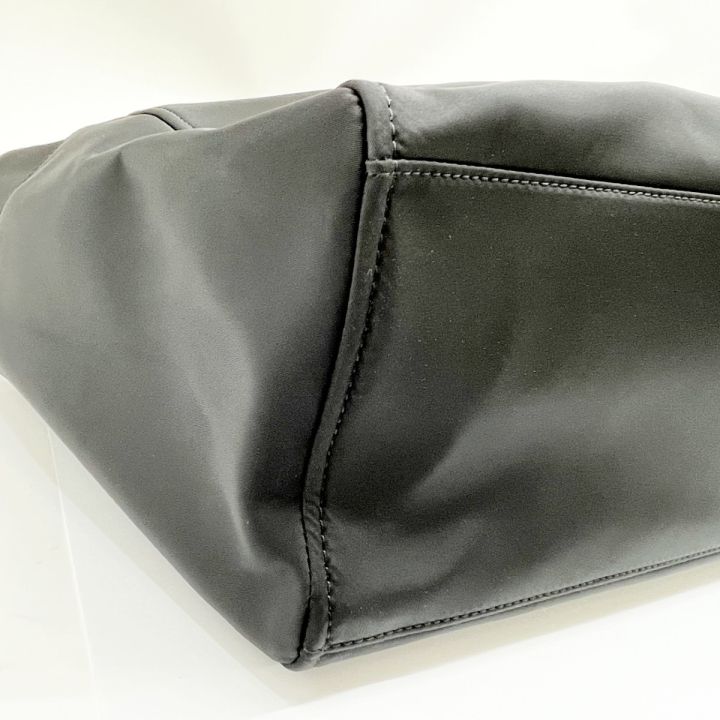 Takahiro　【未使用品】ケイトスペード マザーズバッグ　ブラック 未使用級✨】現行 ケイトスペード ナイロントートバッグ マザーズ