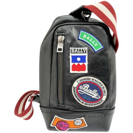  BALLY バリ バリー ボディーバッグ レザー ワッペン ブラック