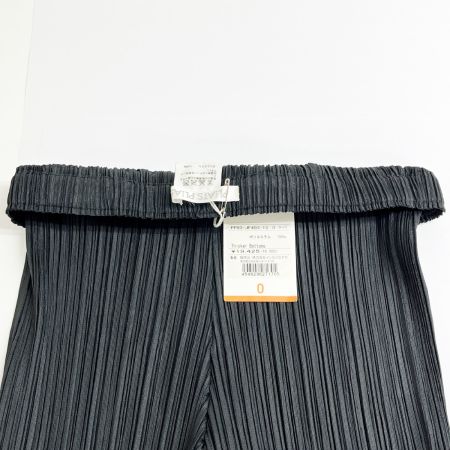  ISSEY MIYAKE イッセイミヤケ PLEATSPLEASE パンツ サイズ0 ブラック