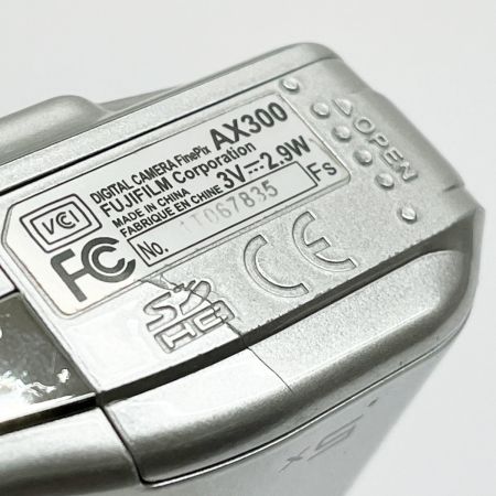  FUJIFILM フジフィルム コンパクトデジタルカメラ FinePix シルバー 本体のみ AX300