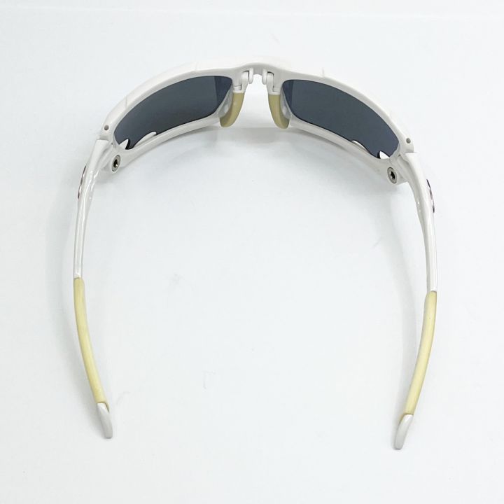 【新品箱付】オークリーサングラスケース付き　ターゲットライン　新古品 新品箱付】オークリーサングラスケース付き ターゲットライン 新古品