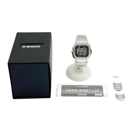  CASIO カシオ 腕時計 G-SHOCK シルバー 箱・取説・コマ付 GMW-B5000