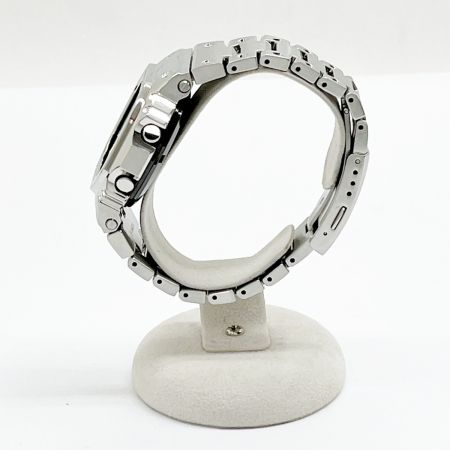  CASIO カシオ 腕時計 G-SHOCK シルバー 箱・取説・コマ付 GMW-B5000