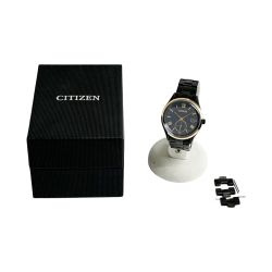 ◆◆ CITIZEN シチズン 腕時計 エコ・ドライブ ブラック ネイビー 箱・コマ付 BV1124-90L Bランク
