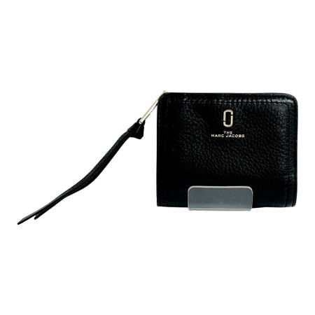  MARC JACOBS マークジェイコブス 2つ折り財布 コンパクト財布 黒 M0015122 001 ブラック