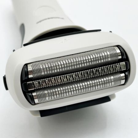  Panasonic パナソニック メンズシェーバー ラムダッシュシェーバー 3枚刃 お風呂剃り可 ES-LT2C ホワイト