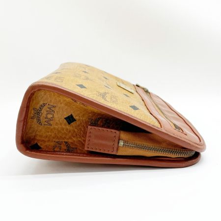  MCM エムシーエム クラッチバッグ セカンドバッグ レザー ブラウン