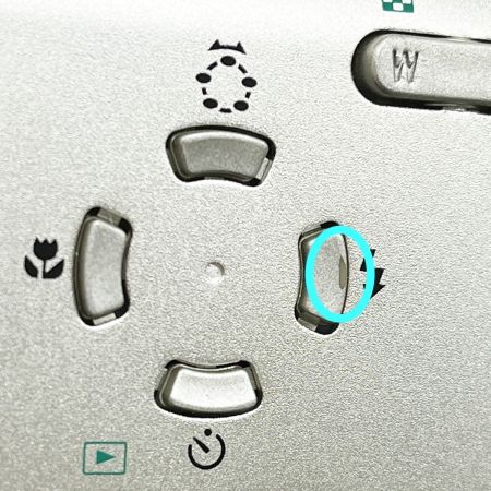  OLYMPUS オリンパス コンパクトデジタルカメラ シルバー 充電器付 μ-15