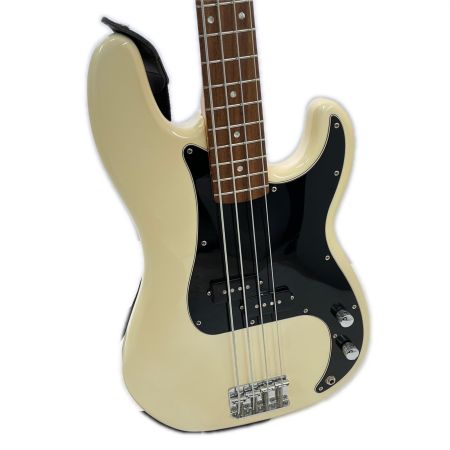  FERNANDES フェルナンデス ベース ケース付 FG06040445