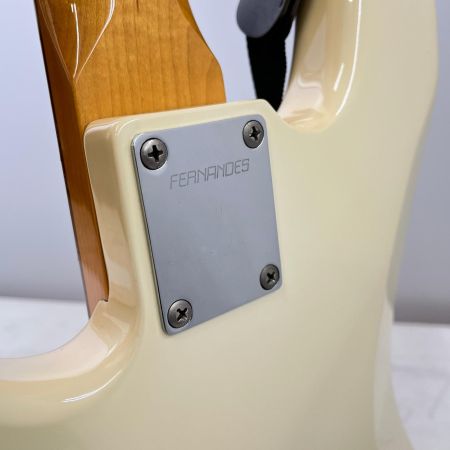  FERNANDES フェルナンデス ベース ケース付 FG06040445