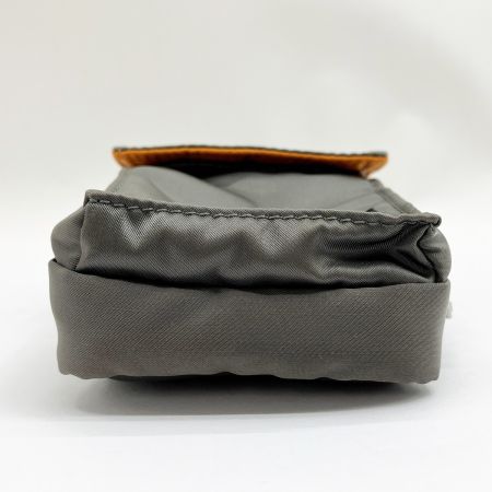  PORTER ポーター ポーチ ボディバッグ グリーン  オリーブ