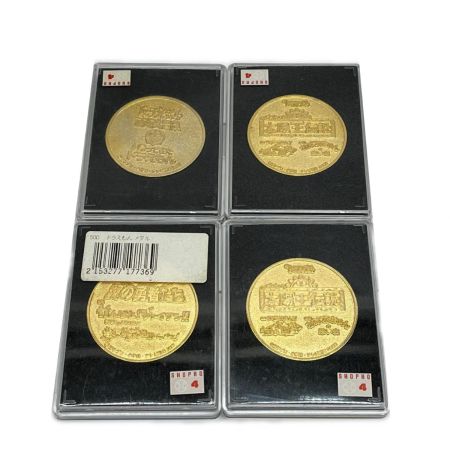   ドラえもん 映画記念コイン8枚セット 藤子プロ 小学館 ケース付き ホビー コレクション