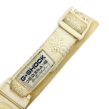  CASIO カシオ 腕時計 クォーツ G-SHOCK 本体のみ 色褪せ・汚れアリ DW-8800 ホワイト
